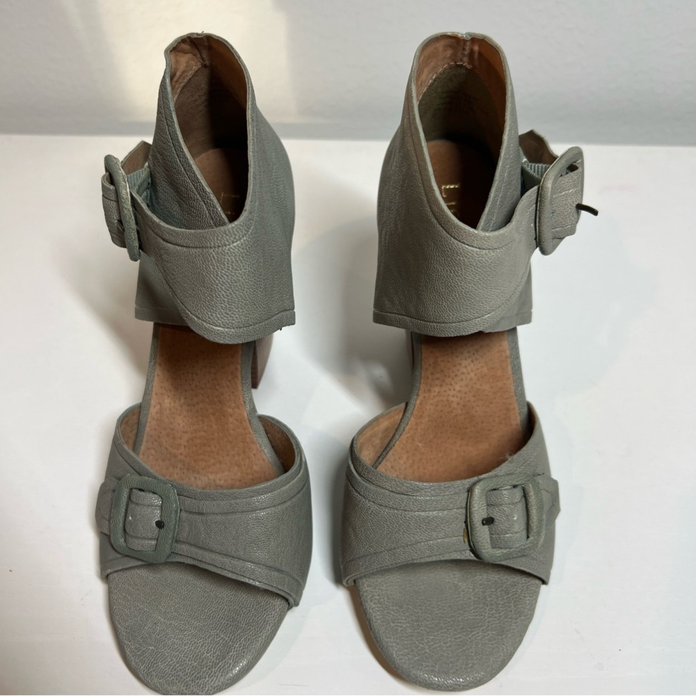 Anthropologie Lien Do Leather Block Heel Sandals Sage Green Size 6 New